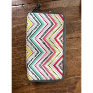Thirty One Going Placers Coupon  Chevron Zippered Organizer Wallet Travel
